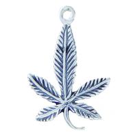 Amuleto Plata Hoja Marihuana  3 x 1.7 cm