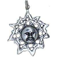 Amuleto Plata Sol 3.7 x 3 cm (HAS)